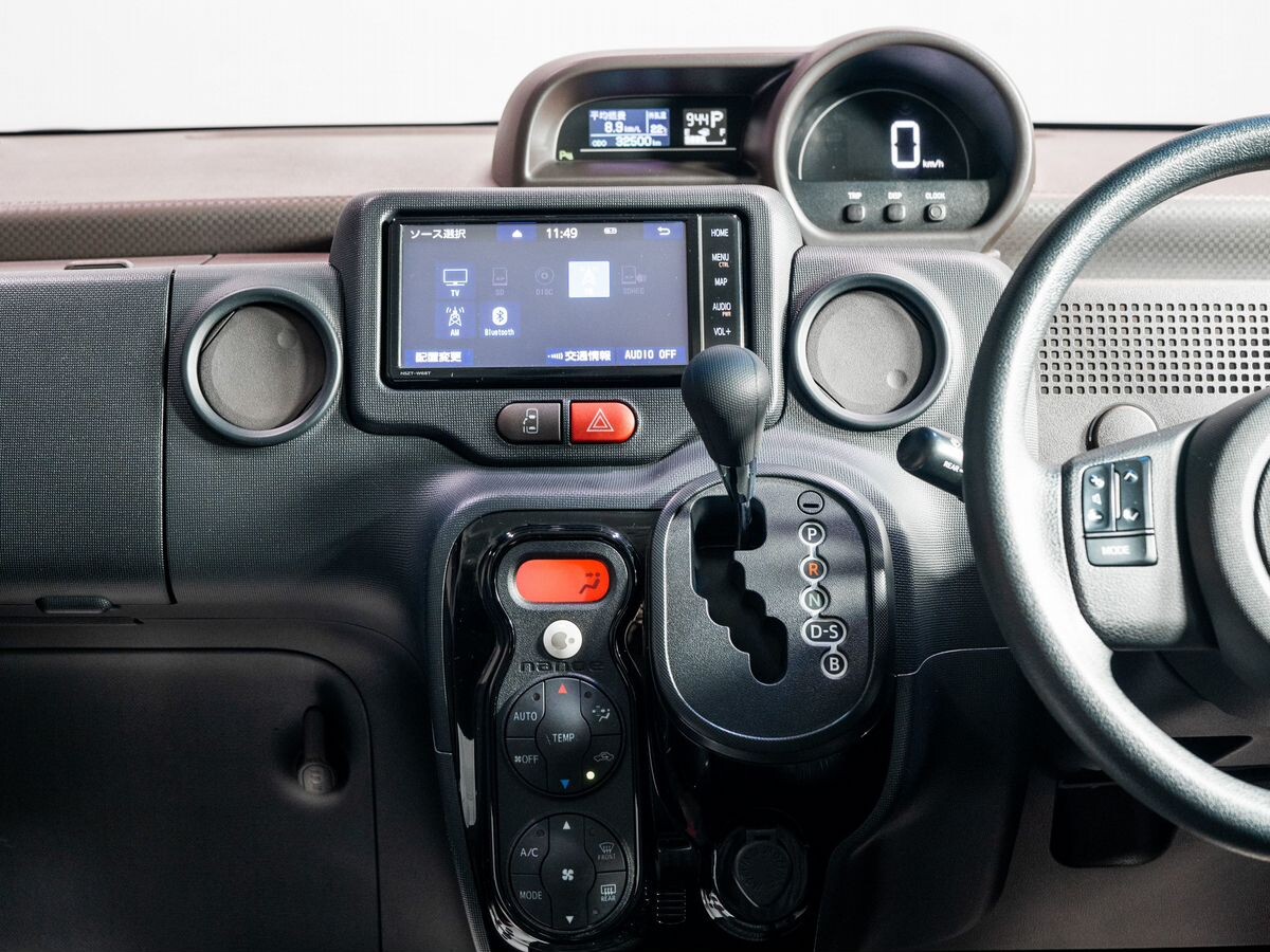 Toyota Porte 2019 - фото автомобиля