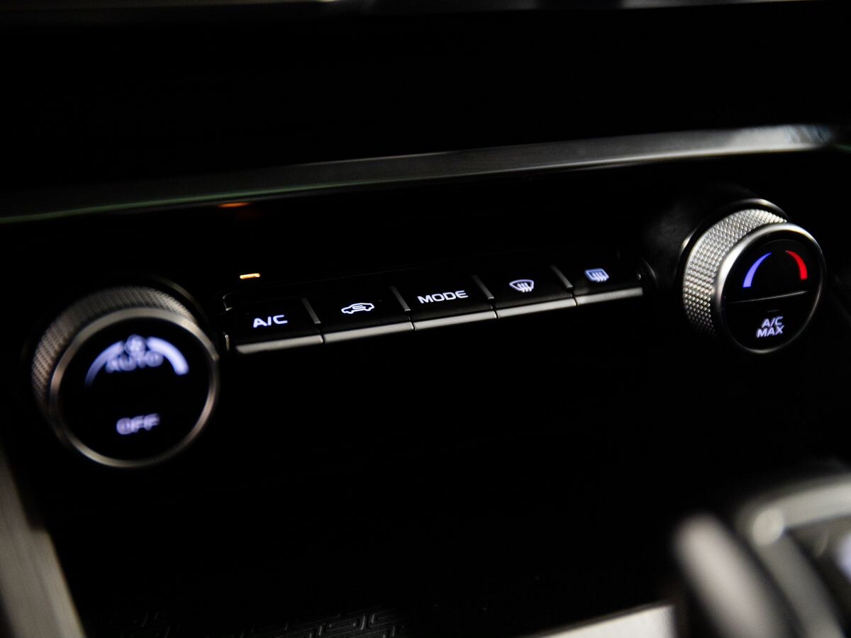 Geely Coolray 2020 - фото автомобиля