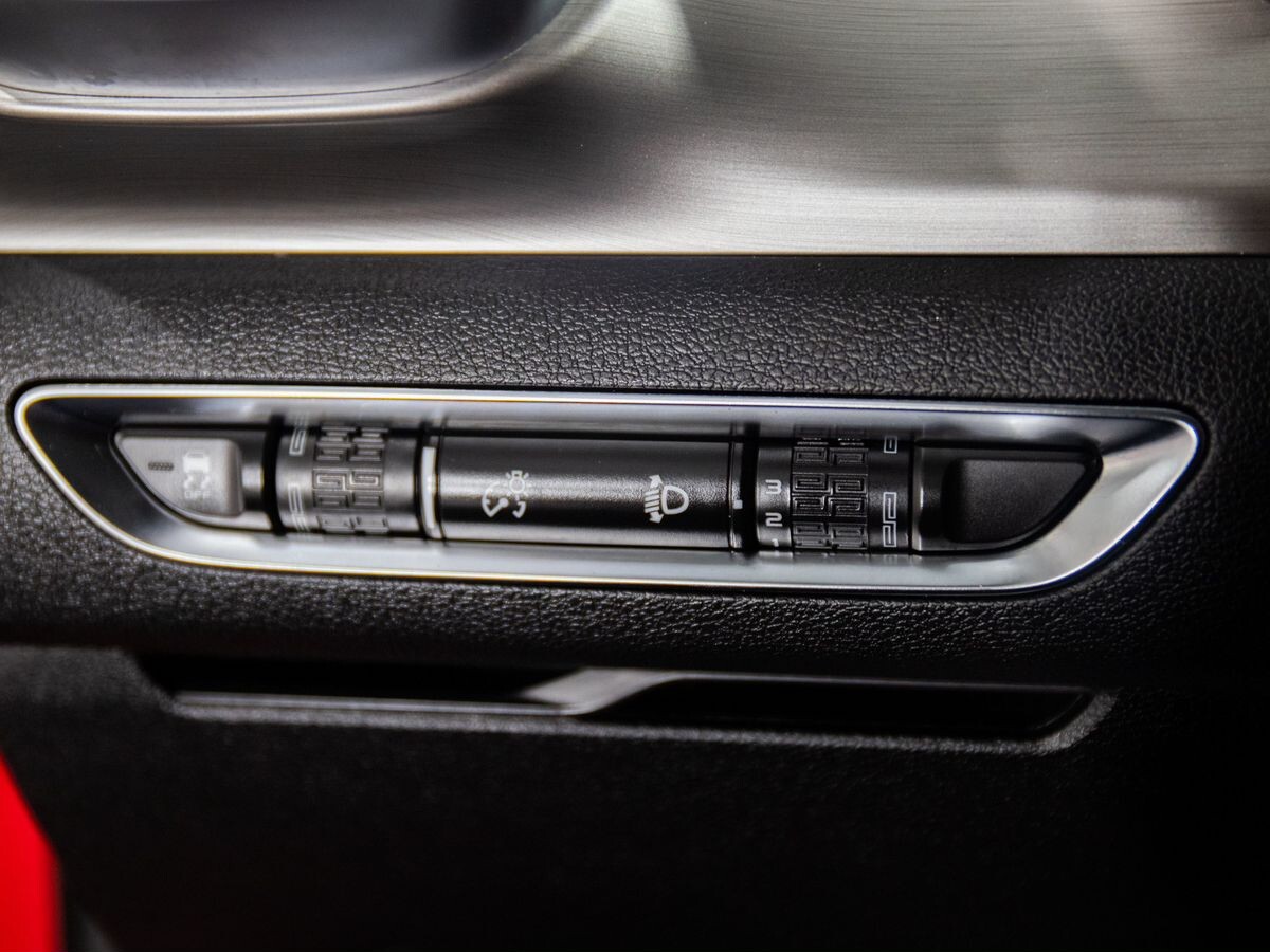 Geely Coolray 2020 - фото автомобиля