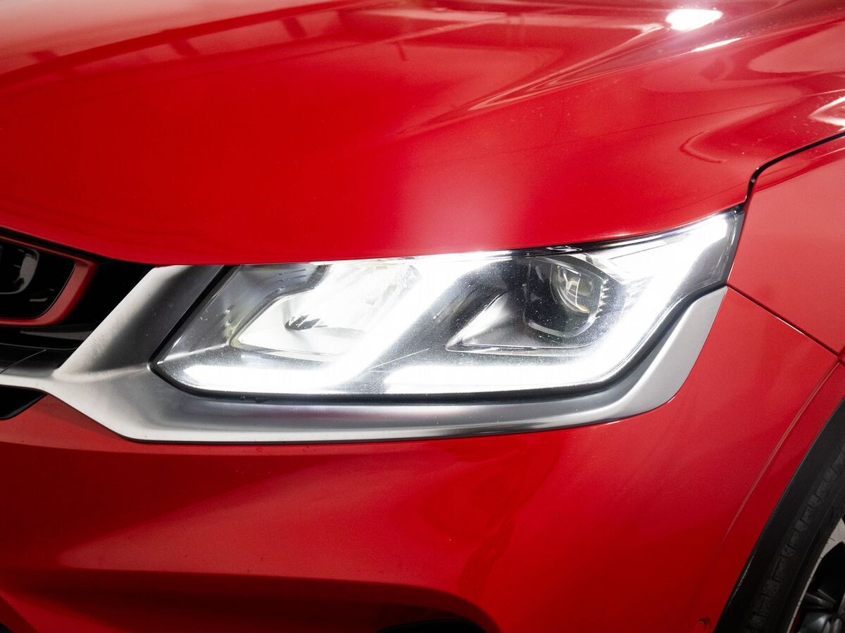 Geely Coolray 2020 - фото автомобиля