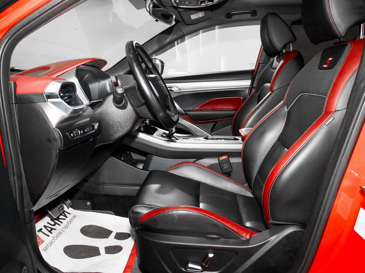 Geely Coolray 2020 - фото автомобиля