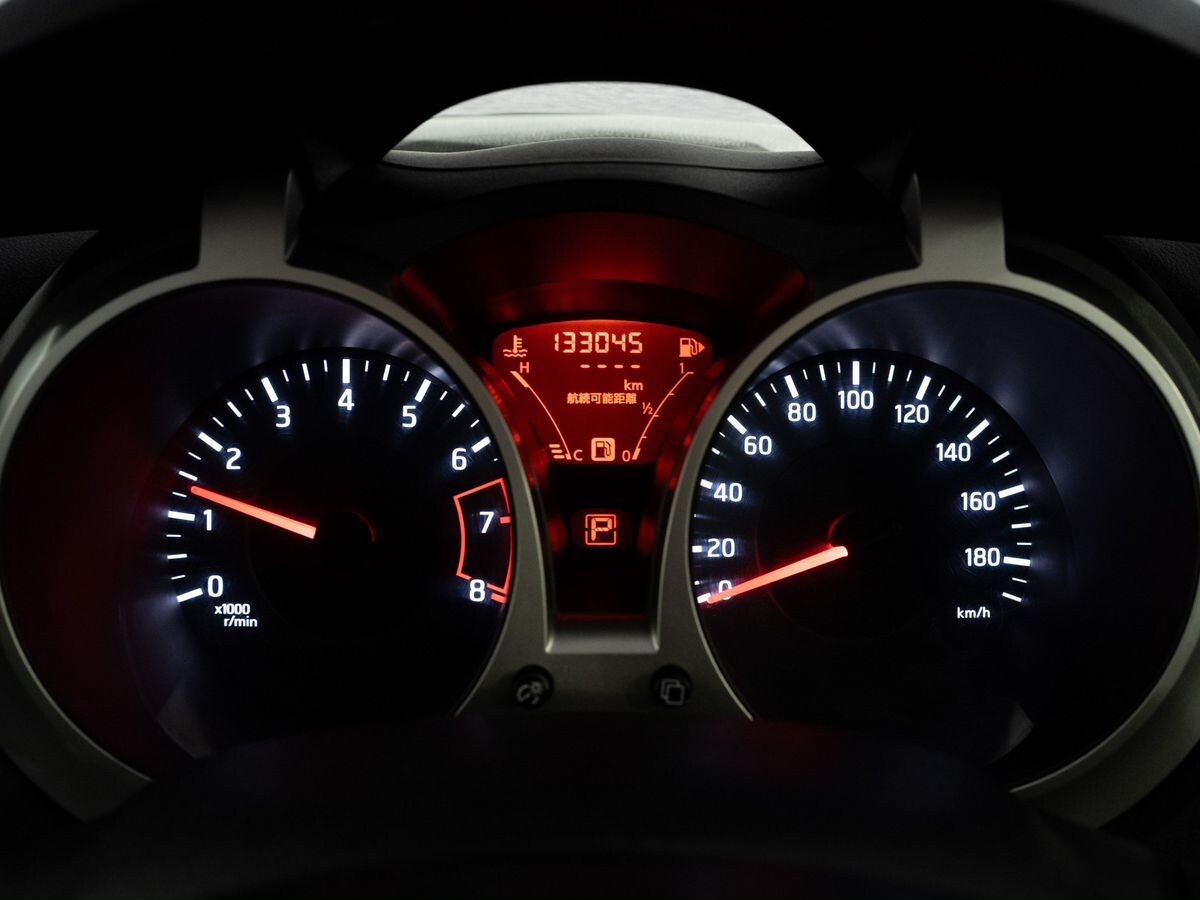 Nissan Juke 2012 - фото автомобиля