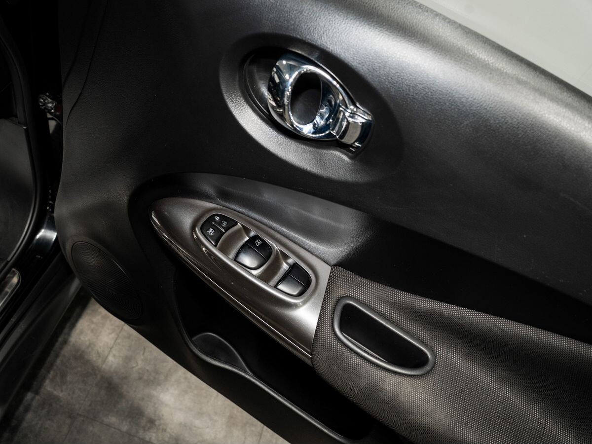 Nissan Juke 2012 - фото автомобиля