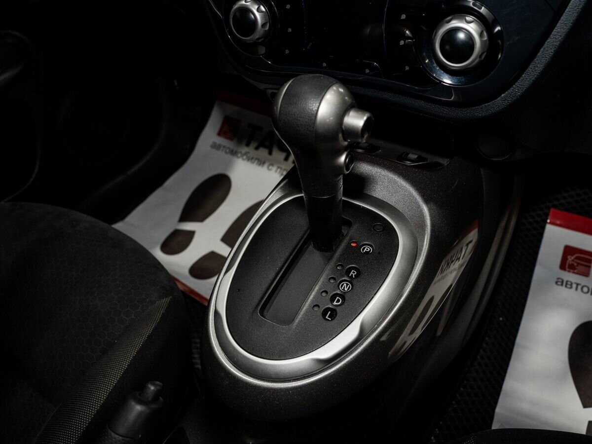 Nissan Juke 2012 - фото автомобиля