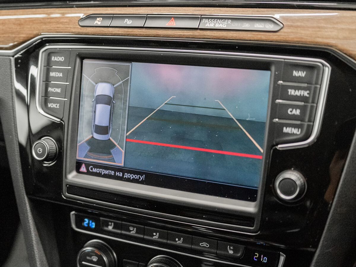 Volkswagen Passat 2016 - фото автомобиля
