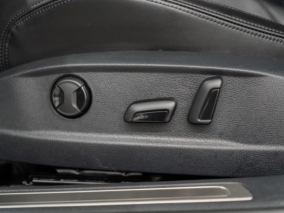 Volkswagen Passat 2016 - фото автомобиля