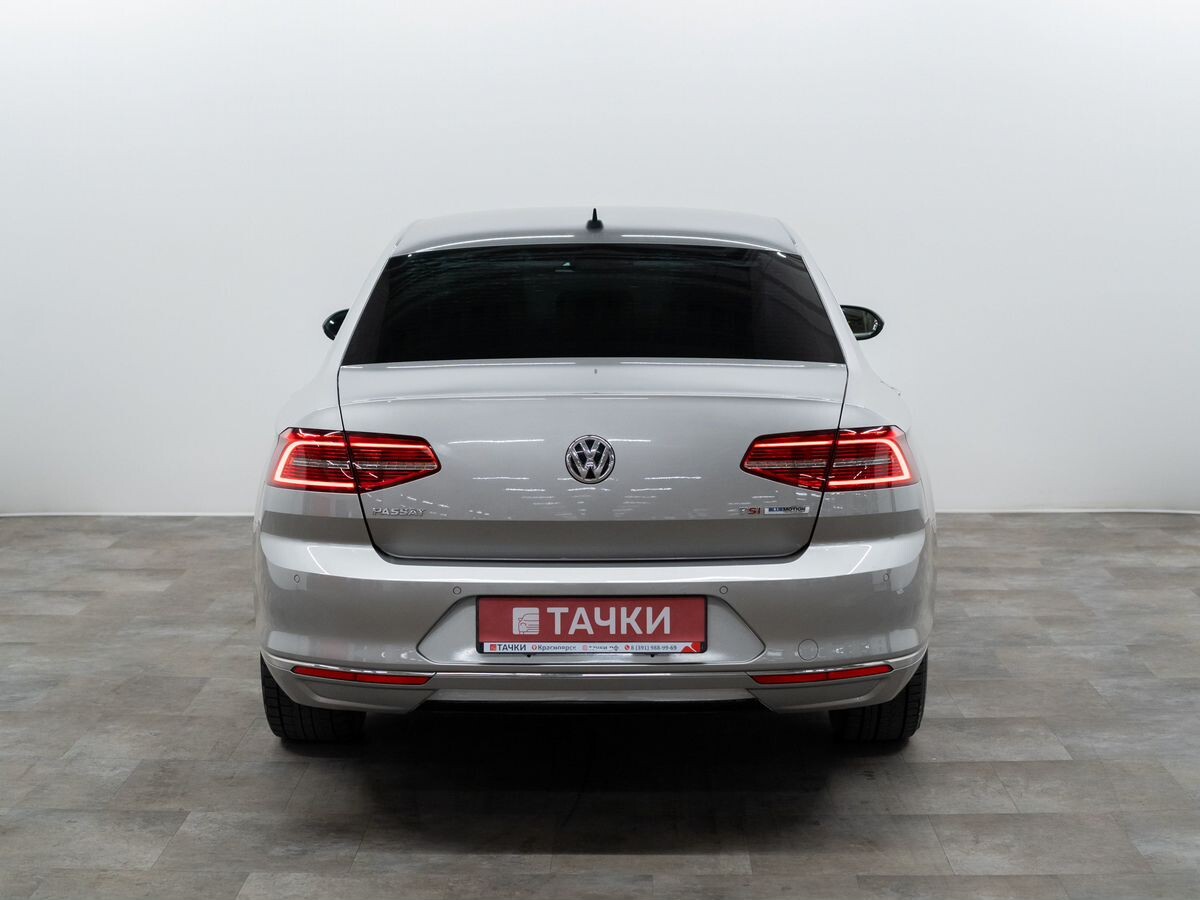 Volkswagen Passat 2016 - фото автомобиля