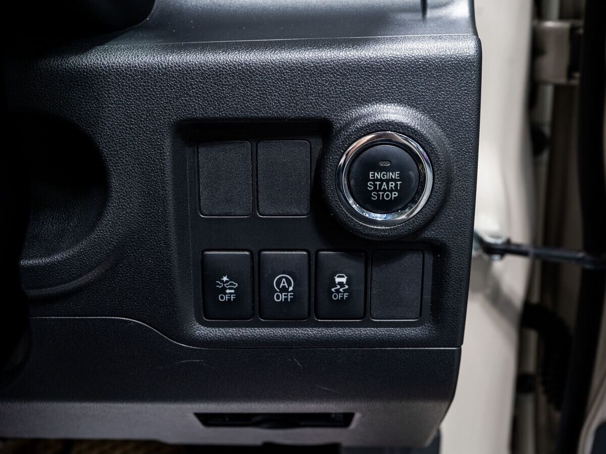 Toyota Passo 2018 - фото автомобиля