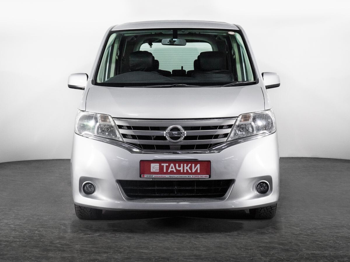Nissan Serena 2012 - фото автомобиля