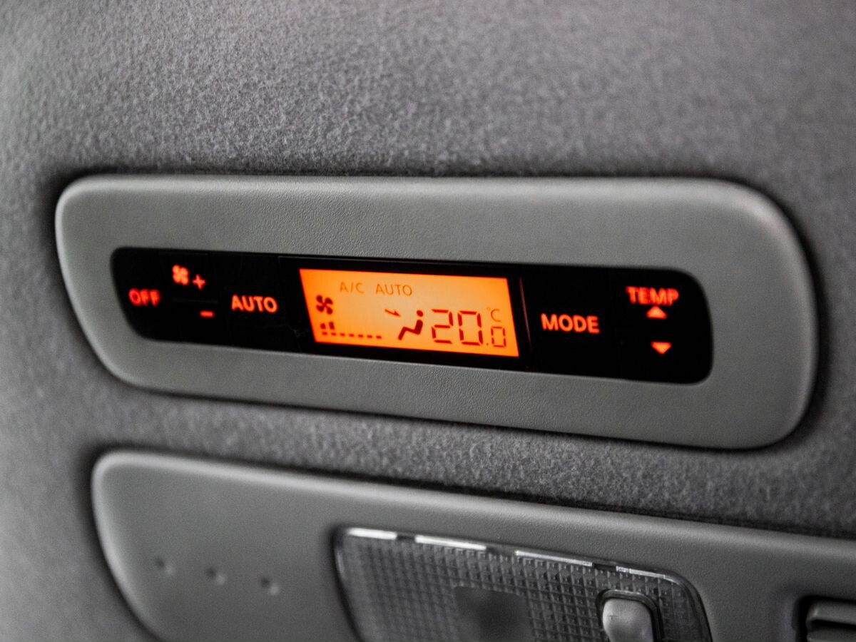 Nissan Serena 2012 - фото автомобиля