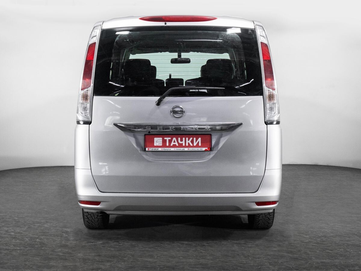 Nissan Serena 2012 - фото автомобиля