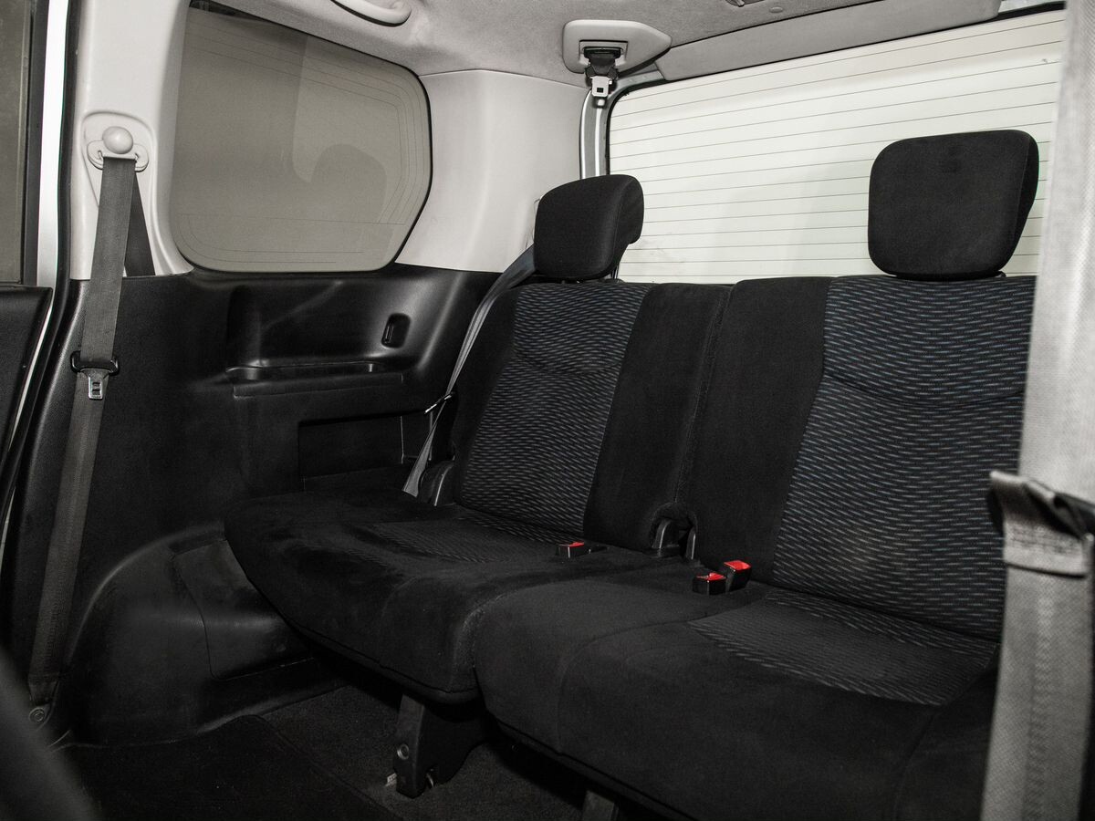 Nissan Serena 2012 - фото автомобиля