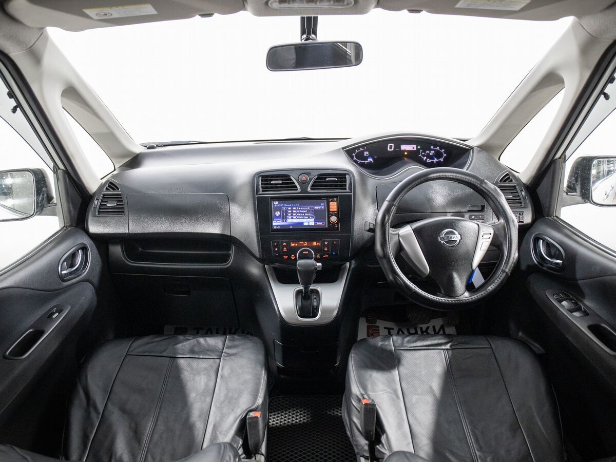 Nissan Serena 2012 - фото автомобиля