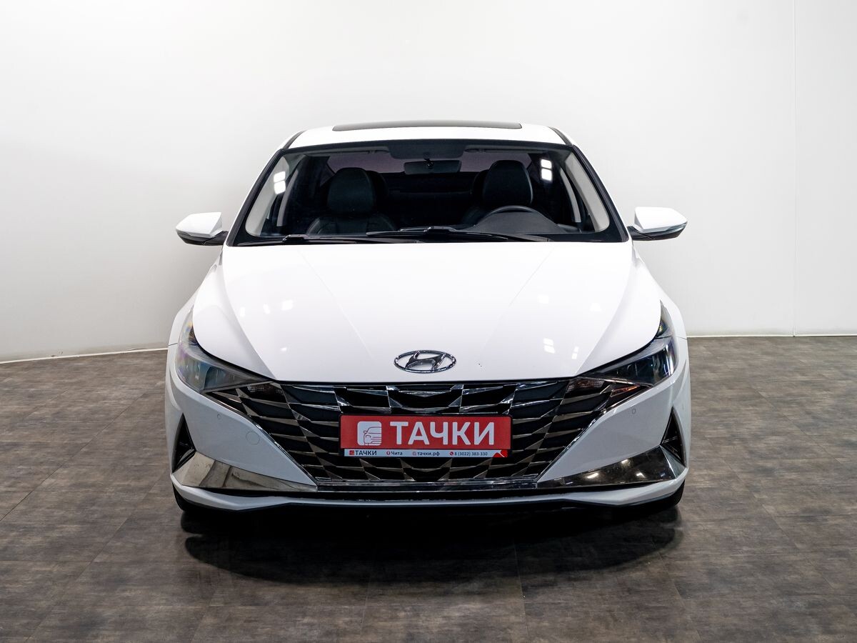 Hyundai Elantra 2021 - фото автомобиля