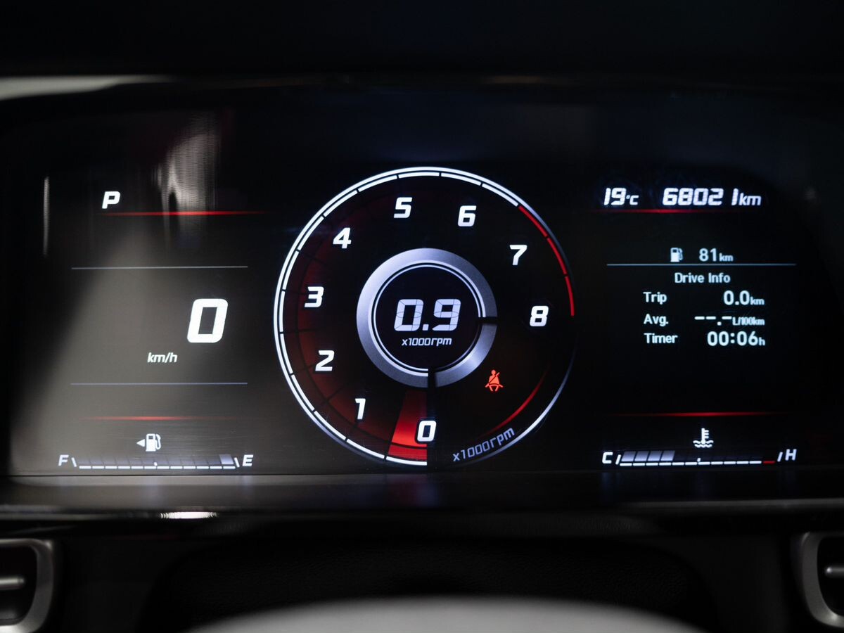 Hyundai Elantra 2021 - фото автомобиля