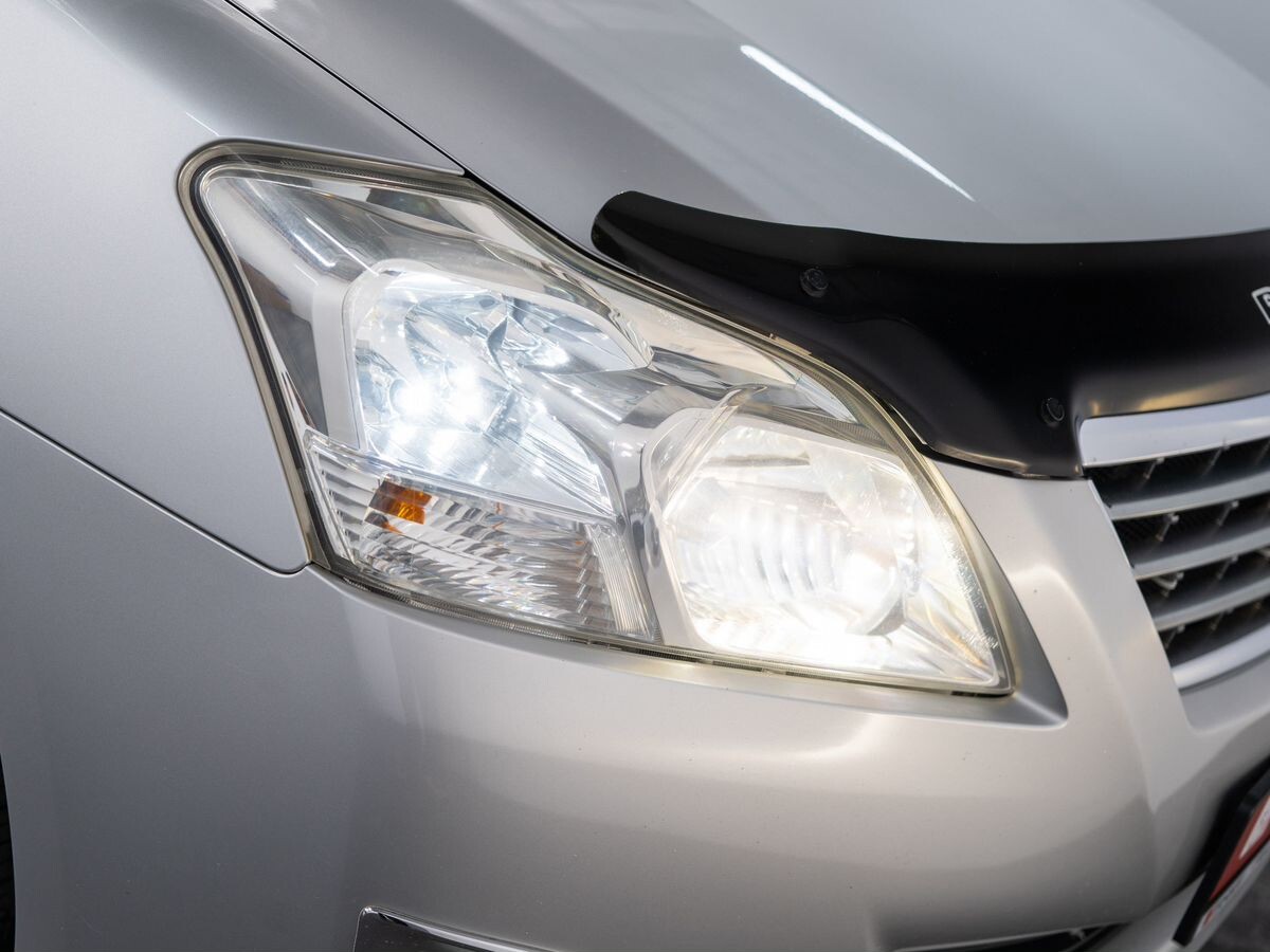 Toyota Premio 2010 - фото автомобиля