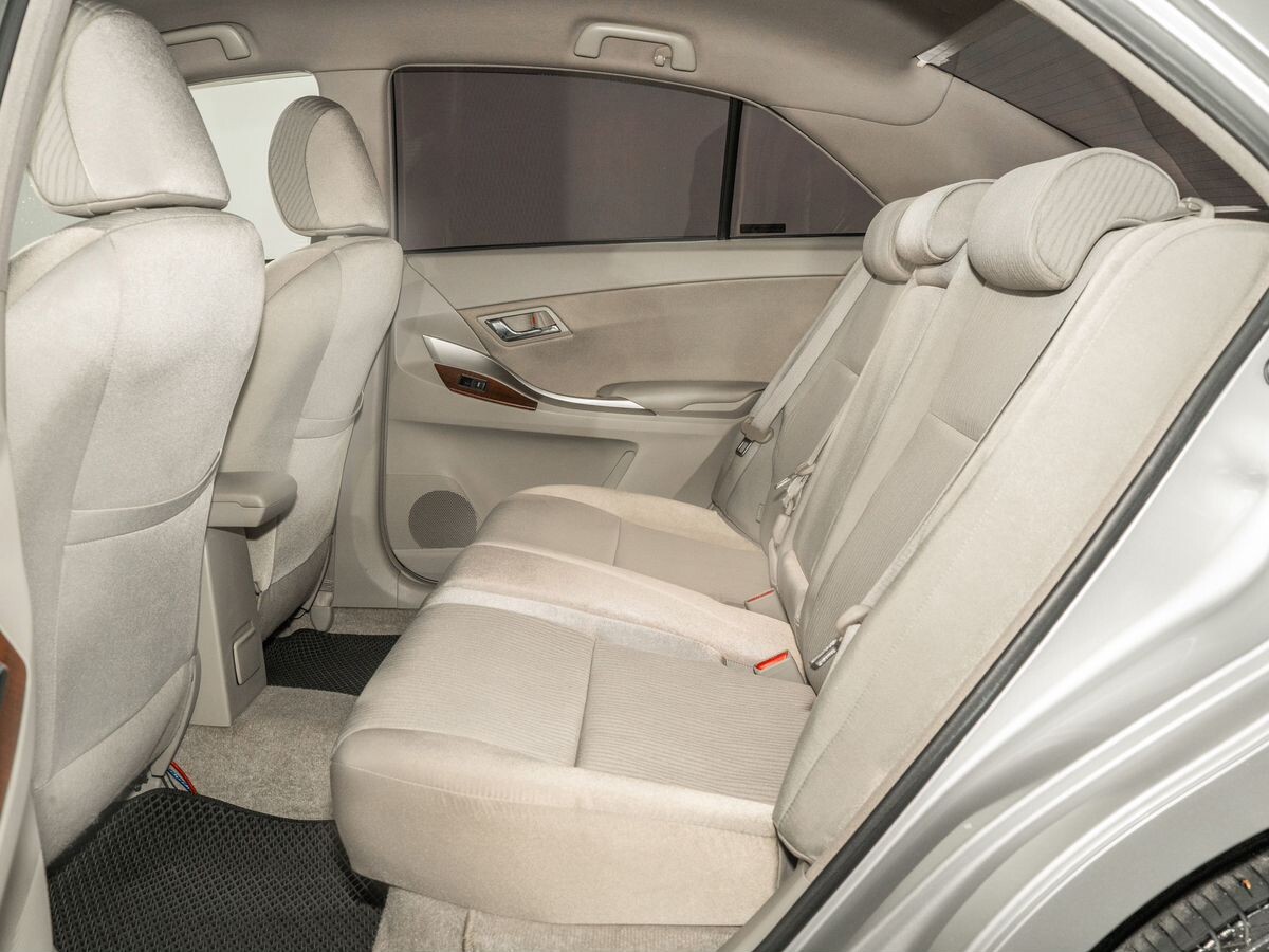Toyota Premio 2010 - фото автомобиля