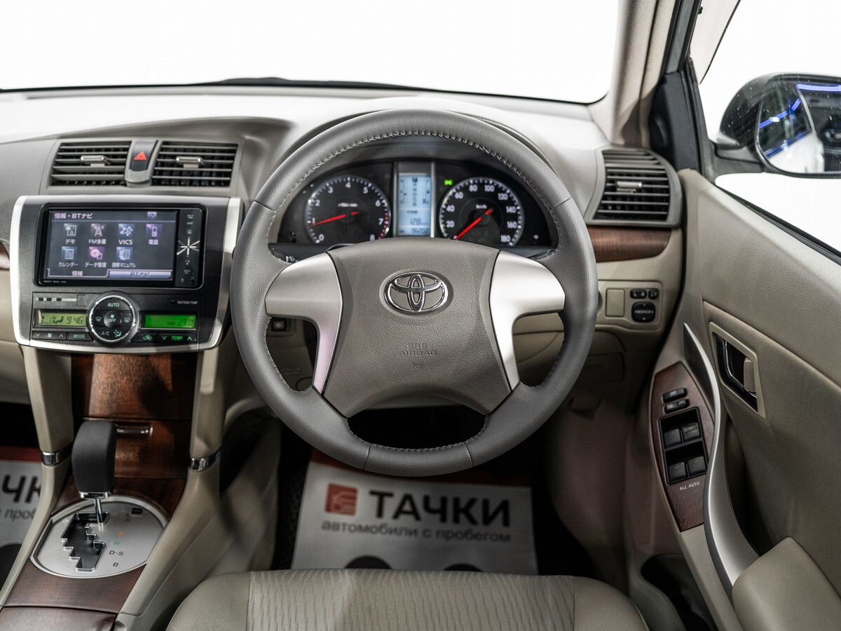 Toyota Premio 2010 - фото автомобиля