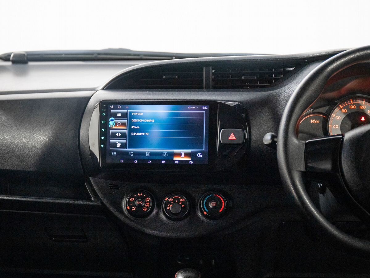 Toyota Vitz 2017 - фото автомобиля