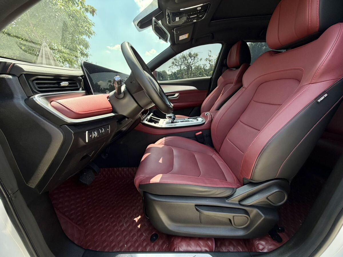 Jetour X70 Plus 2023 - фото автомобиля