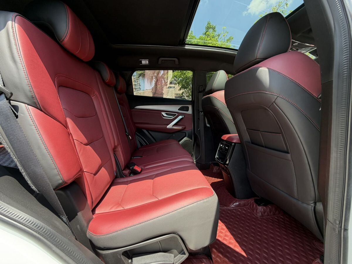 Jetour X70 Plus 2023 - фото автомобиля