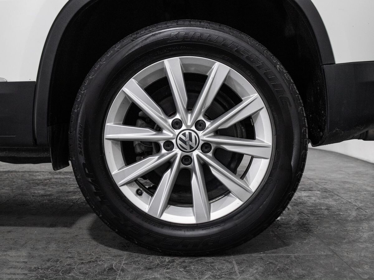 Volkswagen Tiguan 2014 - фото автомобиля