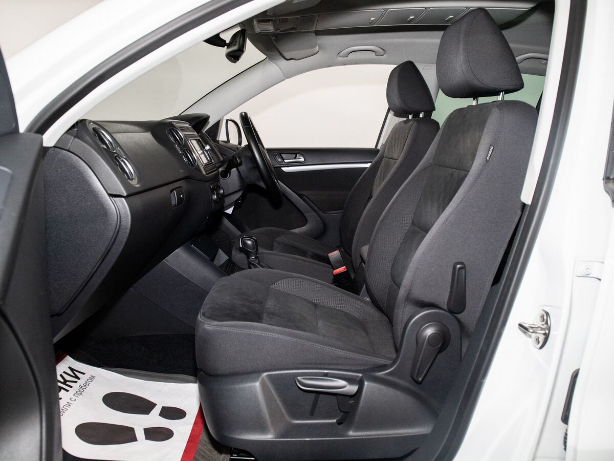 Volkswagen Tiguan 2014 - фото автомобиля