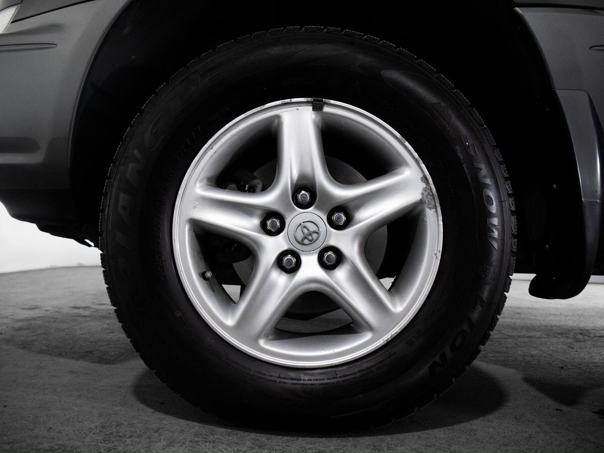 Toyota Harrier 2001 - фото автомобиля