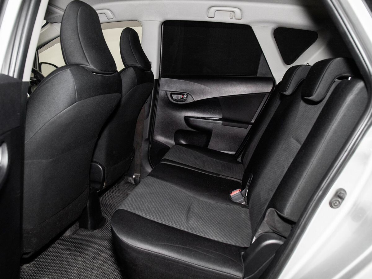 Toyota Ractis 2012 - фото автомобиля