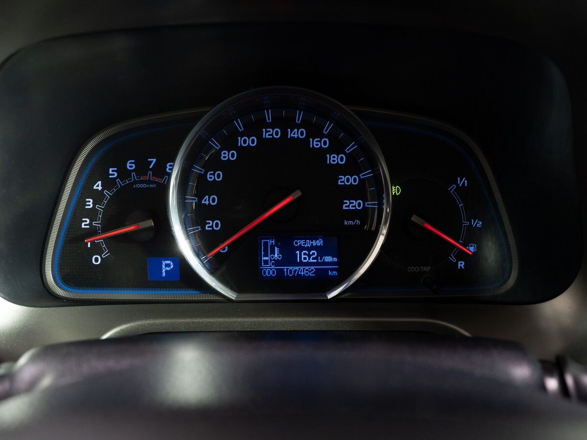Toyota RAV4 2015 - фото автомобиля