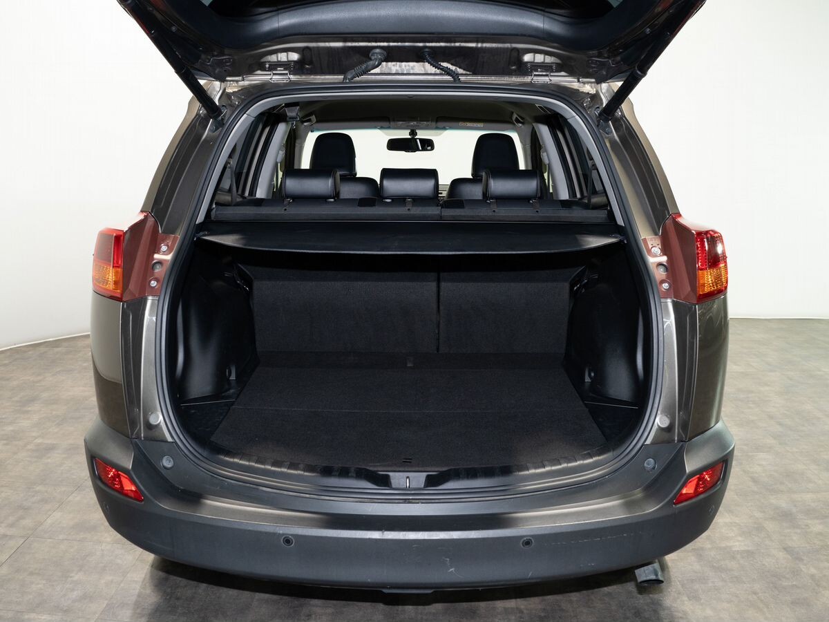 Toyota RAV4 2015 - фото автомобиля