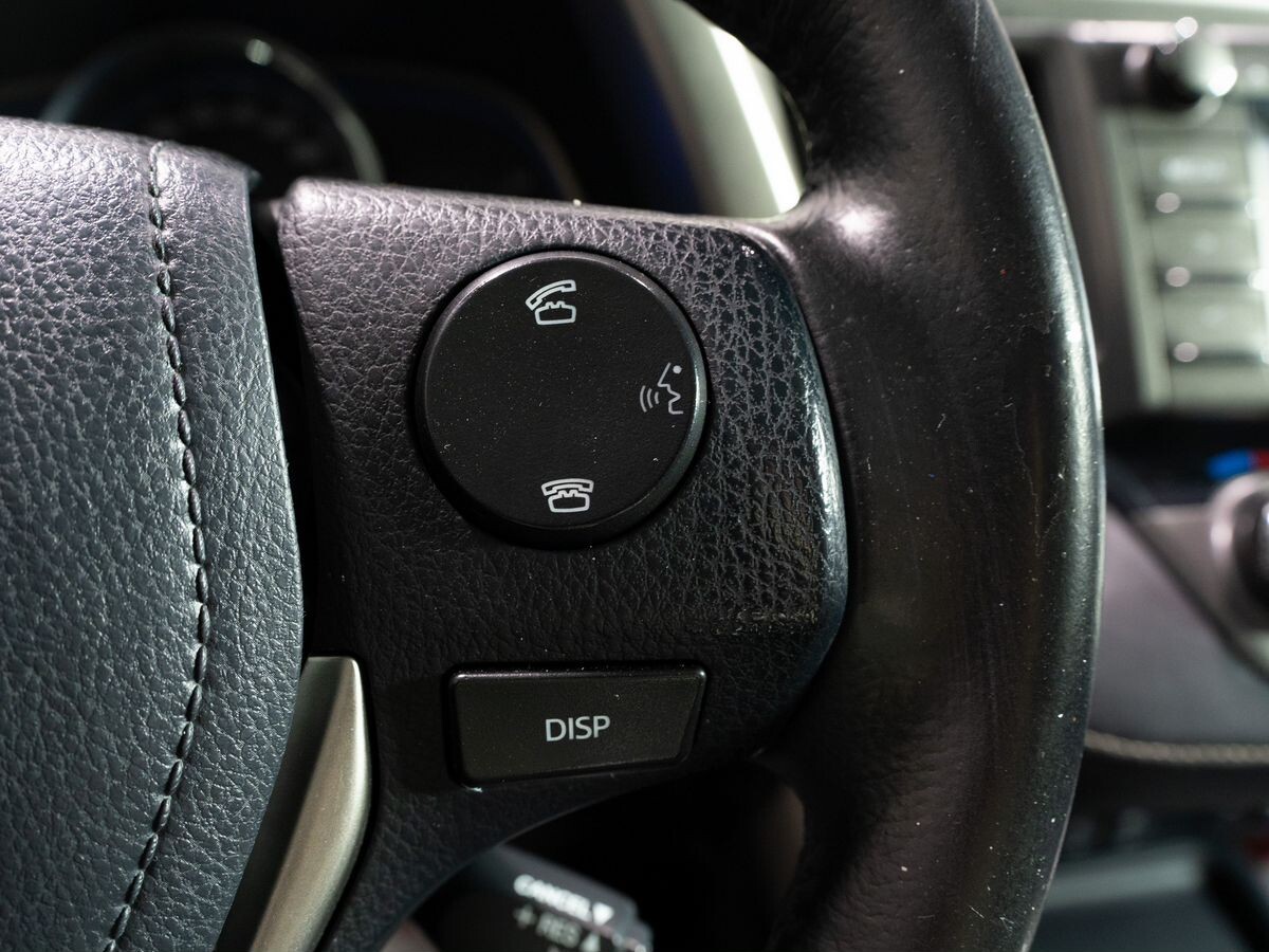 Toyota RAV4 2015 - фото автомобиля