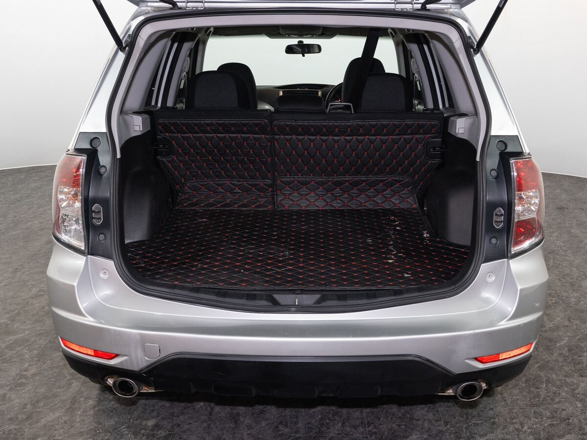 Subaru Forester 2010 - фото автомобиля