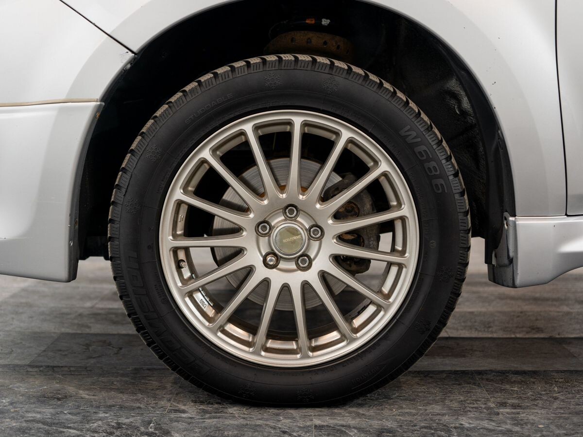 Subaru Forester 2010 - фото автомобиля