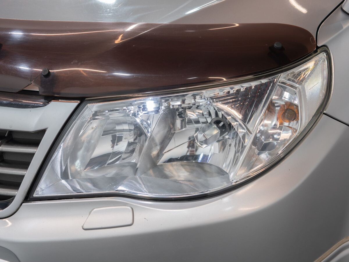 Subaru Forester 2010 - фото автомобиля