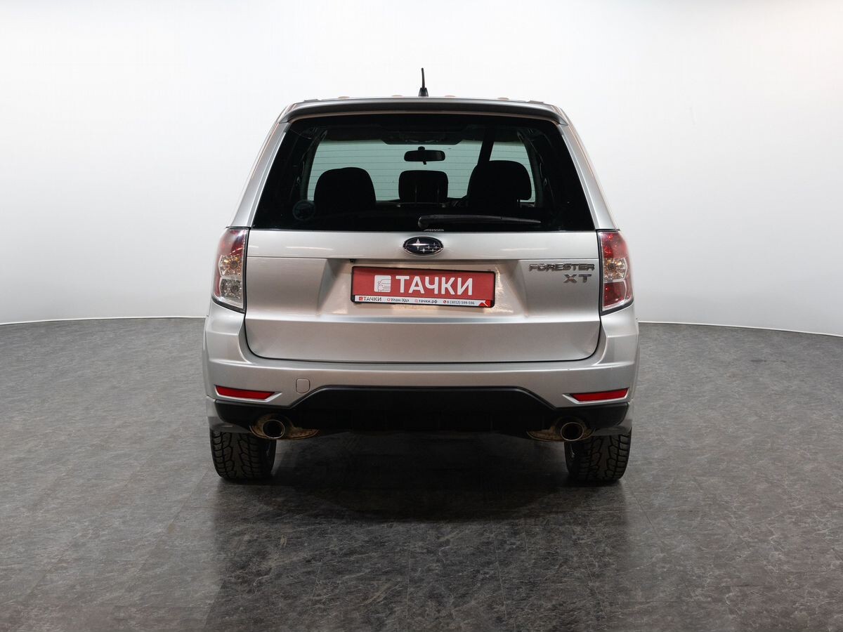 Subaru Forester 2010 - фото автомобиля