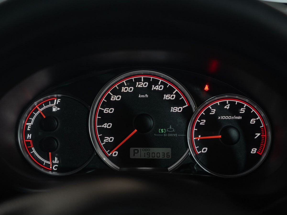 Subaru Forester 2010 - фото автомобиля