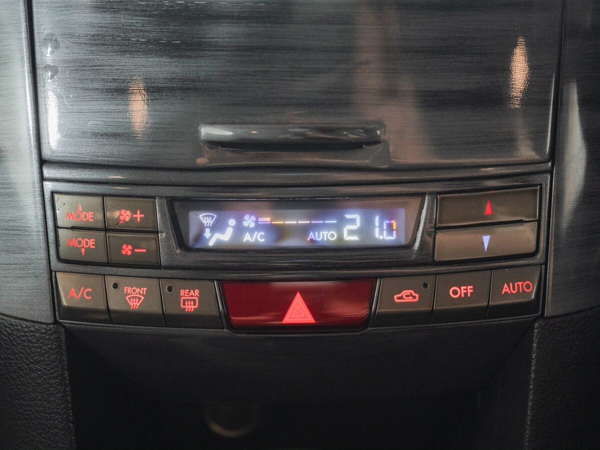 Subaru Legacy 2009 - фото автомобиля