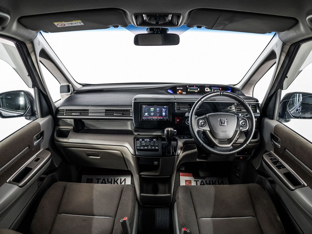 Honda Stepwgn 2017 - фото автомобиля