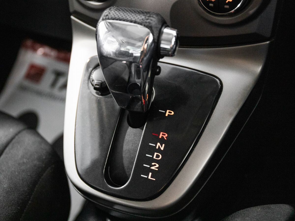 Toyota Rush 2009 - фото автомобиля