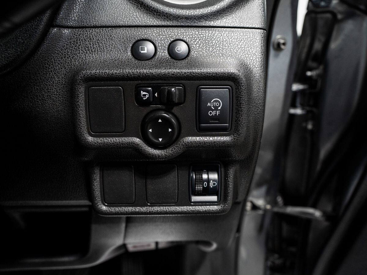 Nissan Note 2013 - фото автомобиля
