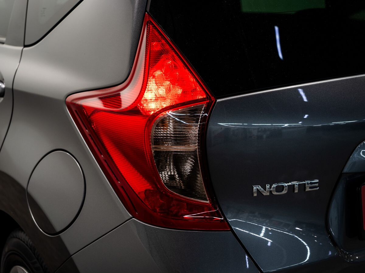Nissan Note 2013 - фото автомобиля