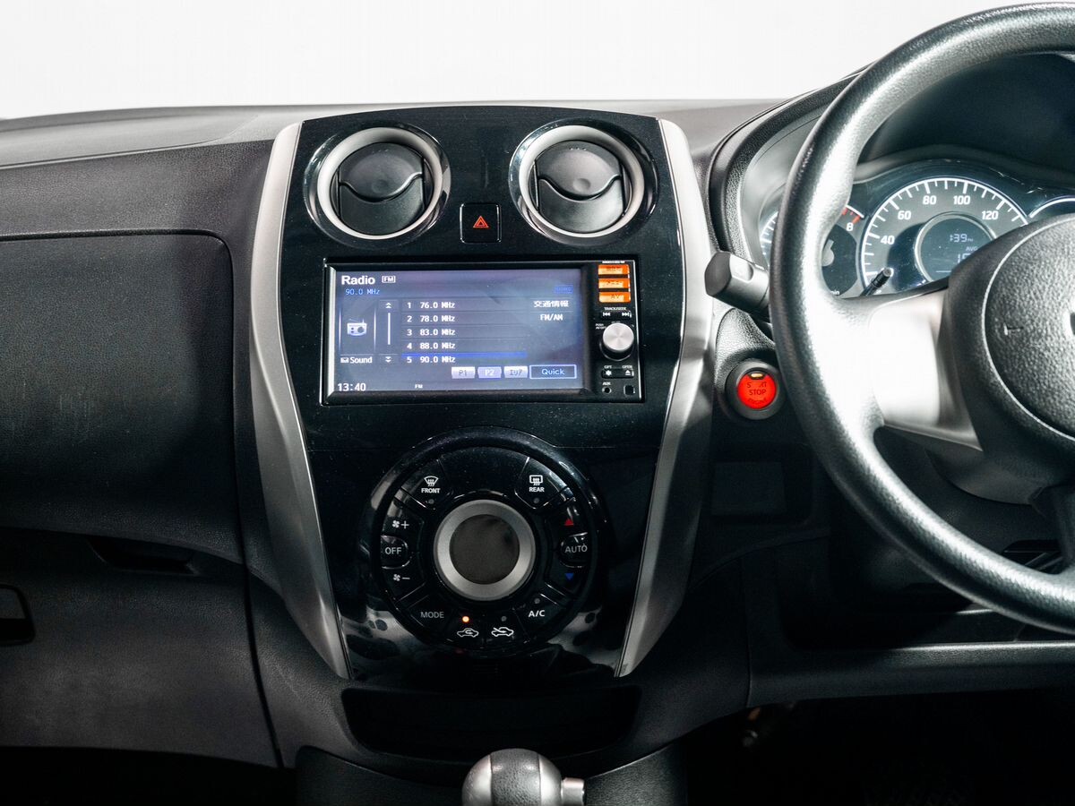 Nissan Note 2013 - фото автомобиля