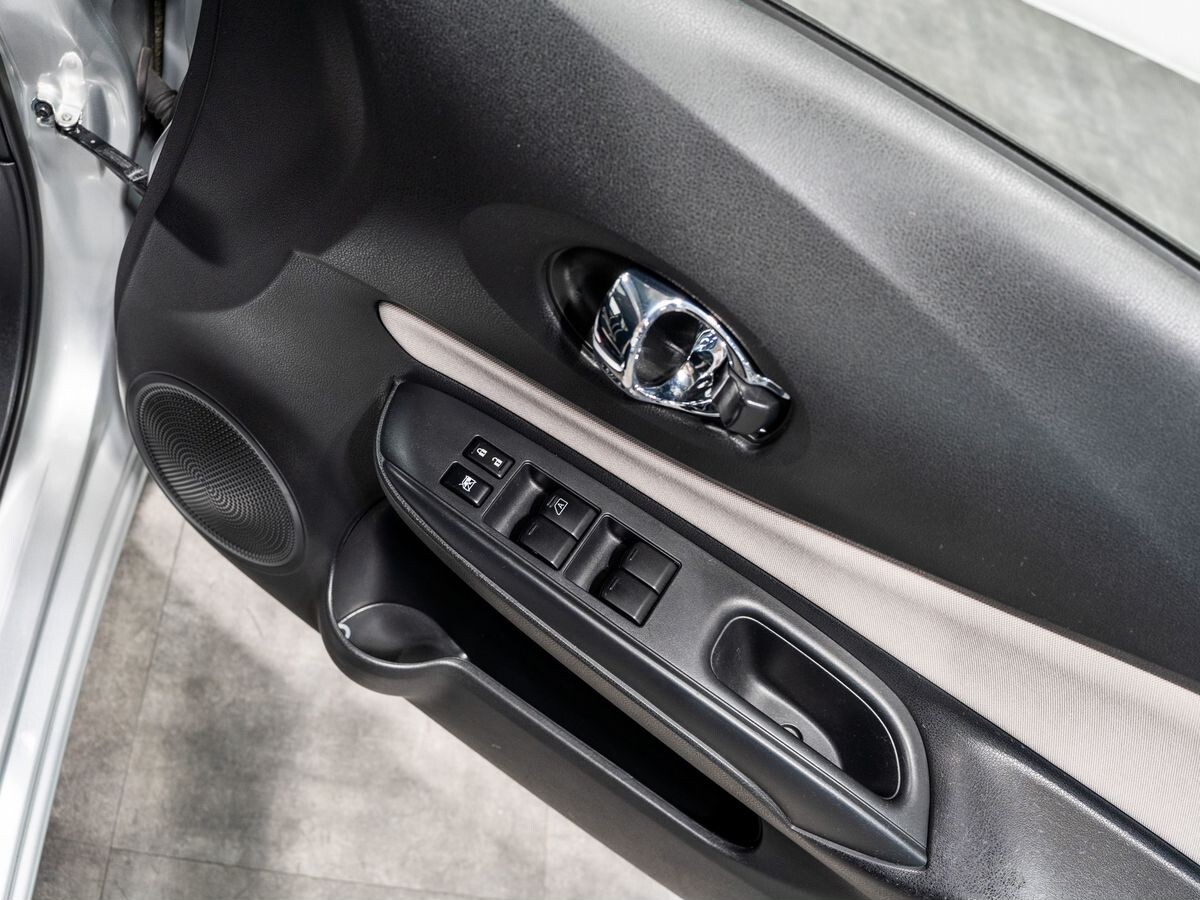 Nissan Note 2019 - фото автомобиля