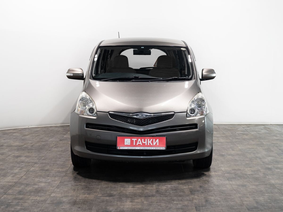 Toyota Ractis 2009 - фото автомобиля