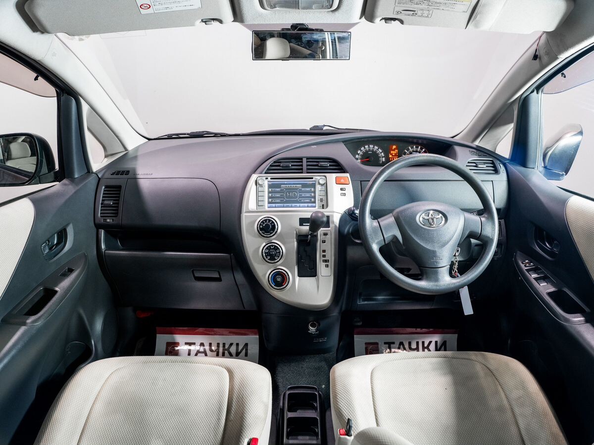 Toyota Ractis 2009 - фото автомобиля