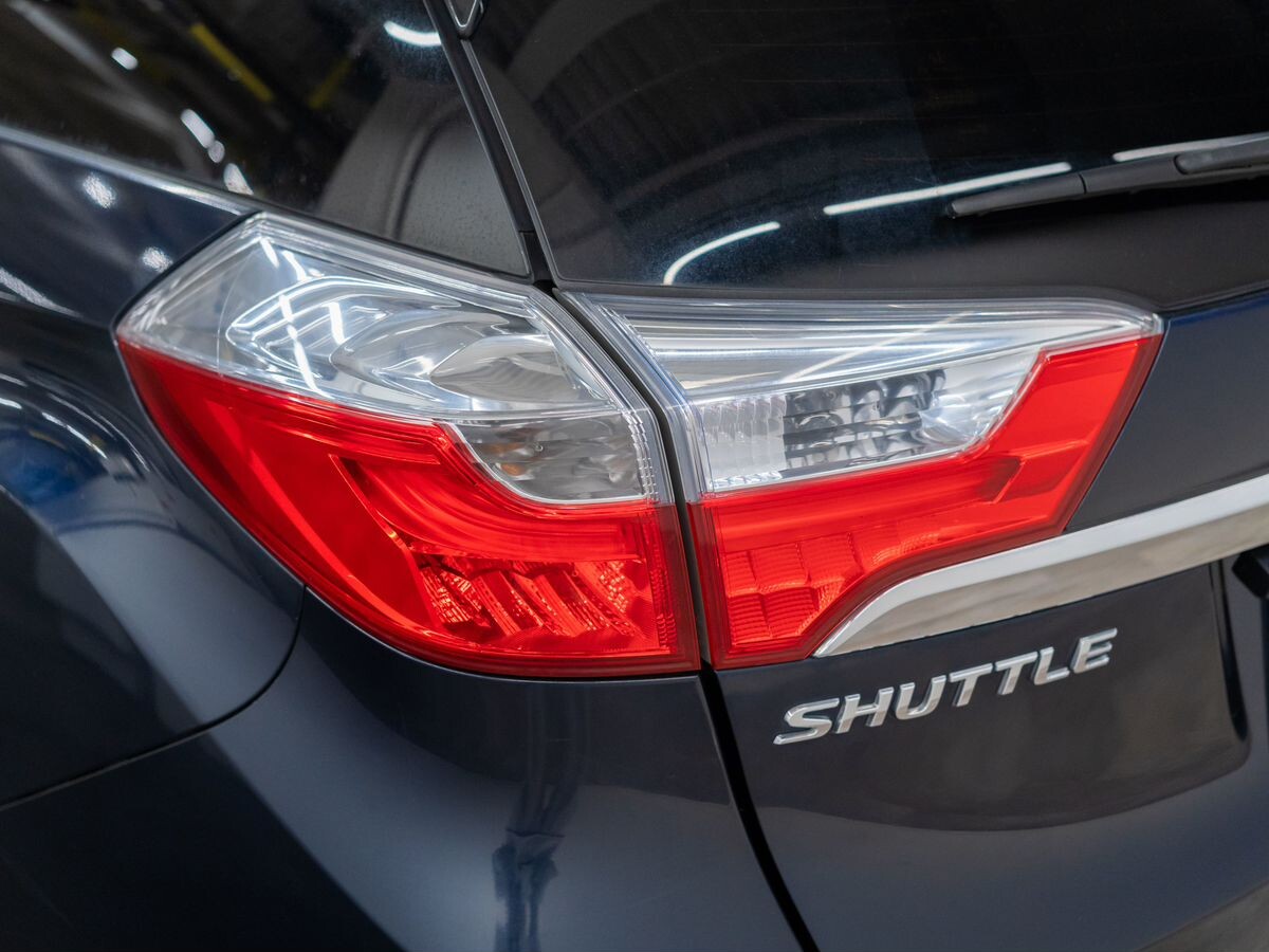 Honda Shuttle 2015 - фото автомобиля