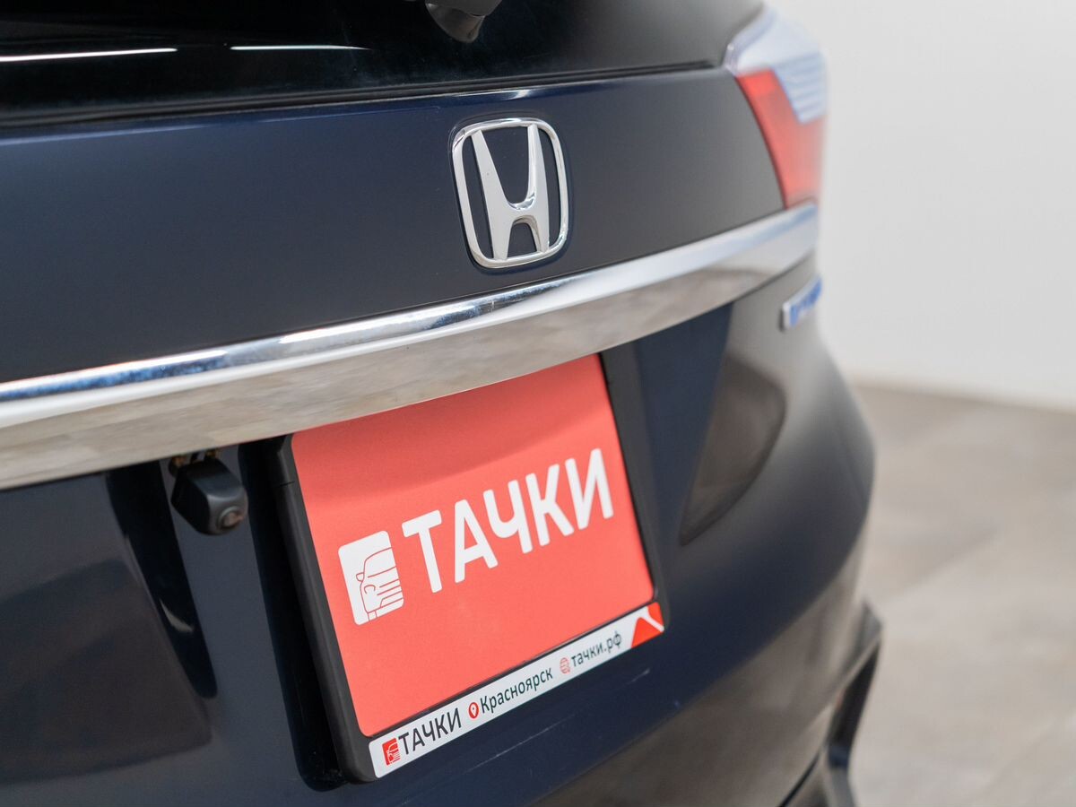 Honda Shuttle 2015 - фото автомобиля
