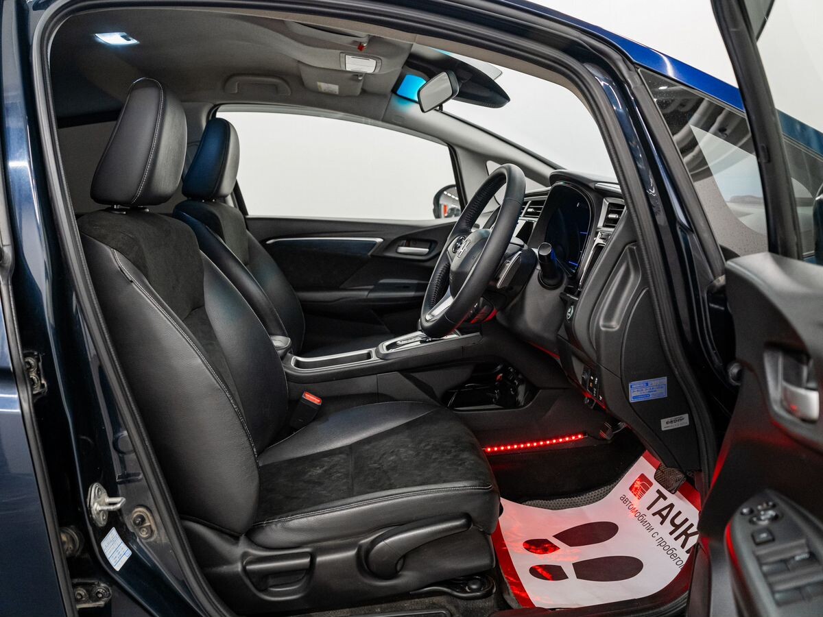 Honda Shuttle 2015 - фото автомобиля