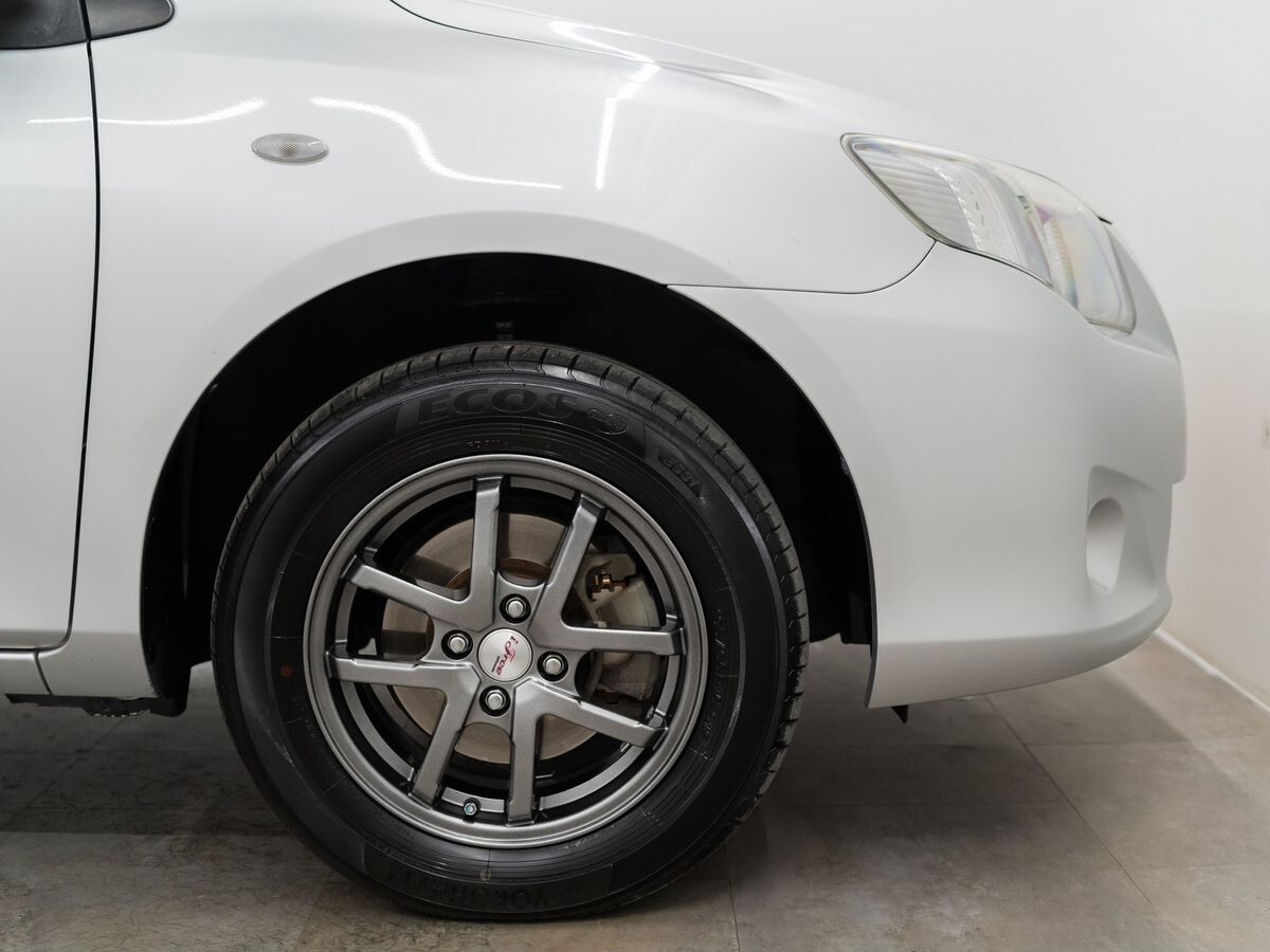 Toyota Corolla Fielder 2010 - фото автомобиля